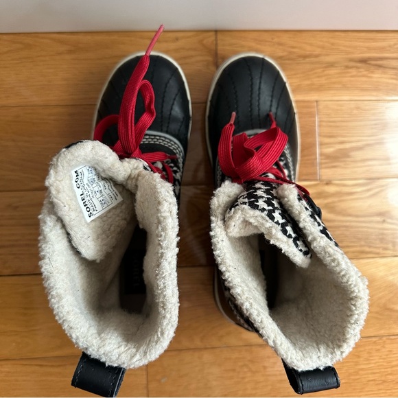 Sorel Tivoli Black White Houndstooth Waterproof Winter Boots - Picture 2 of 5